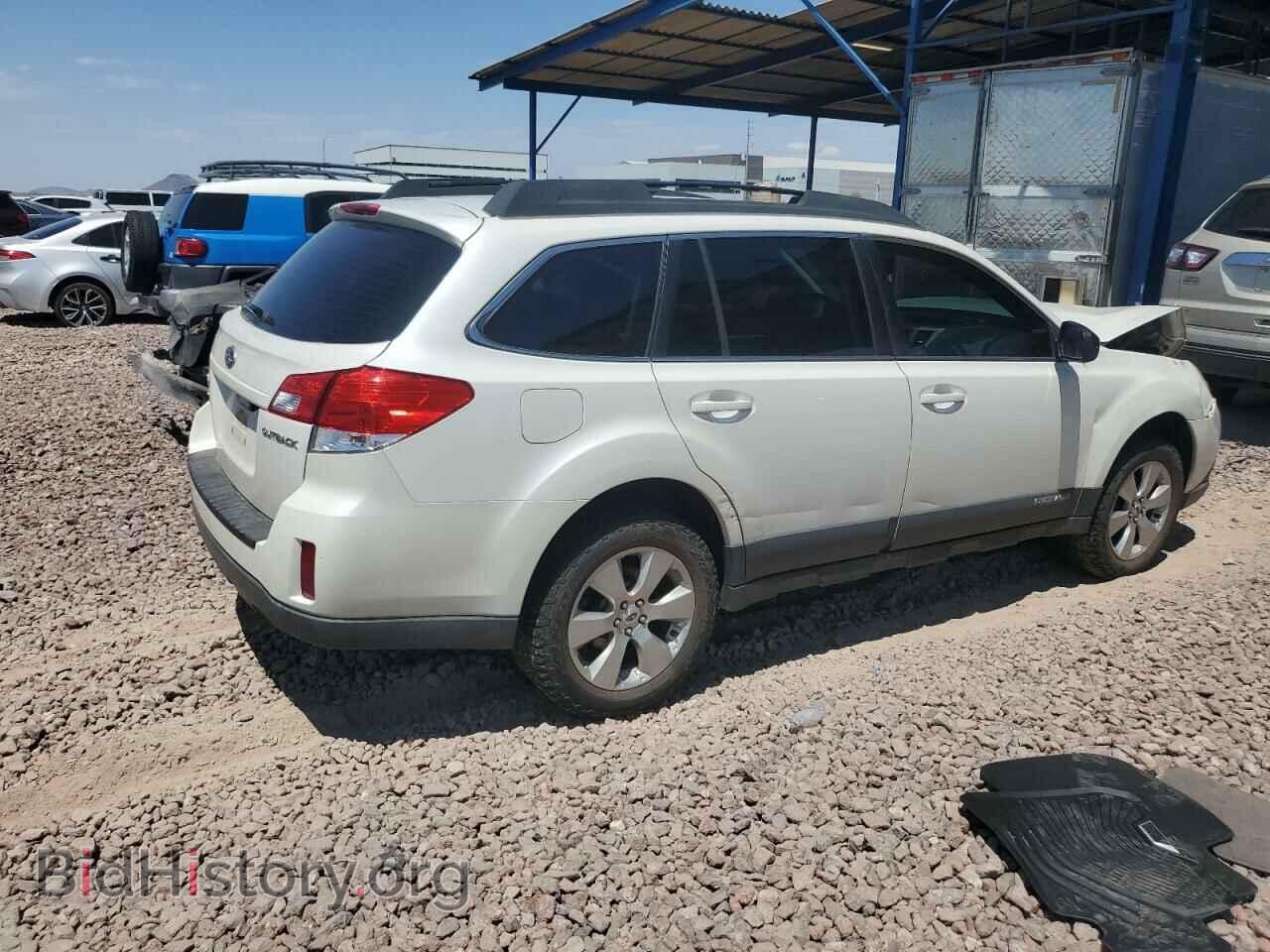2011 SUBARU OUTBACK - VIN: 4S4BRCAC6B3412249 - Фото 3