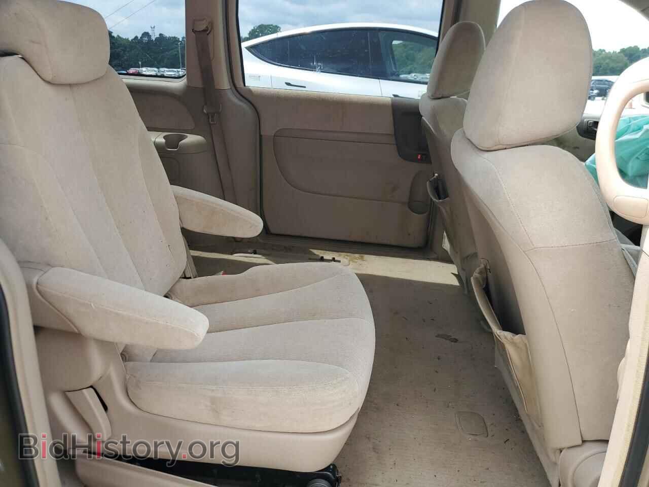 2006 KIA All Models - VIN: KNDMB233666068760 - Фото 11