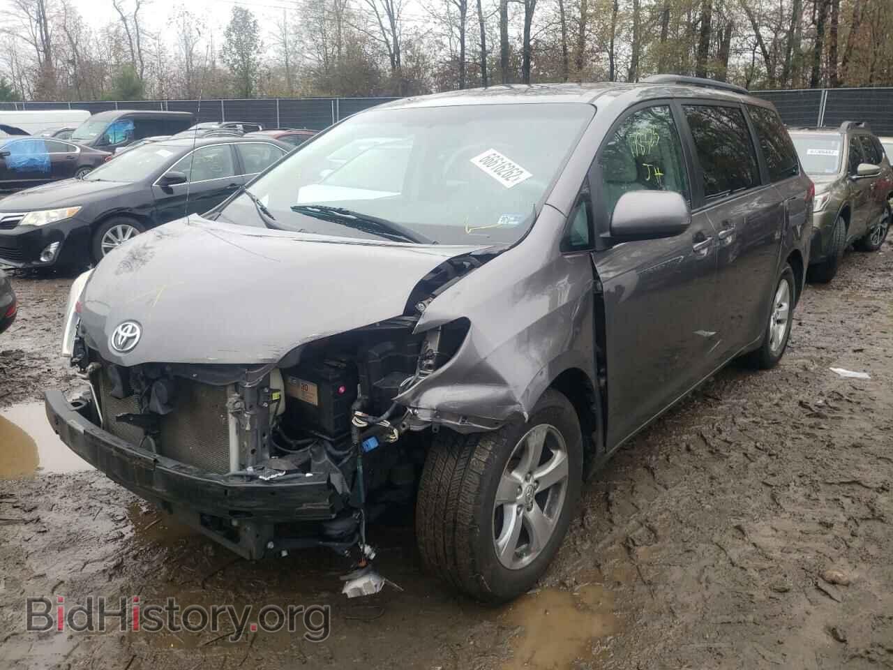 2012 TOYOTA SIENNA - VIN: 5TDKK3DC8CS203678 - Фото 2