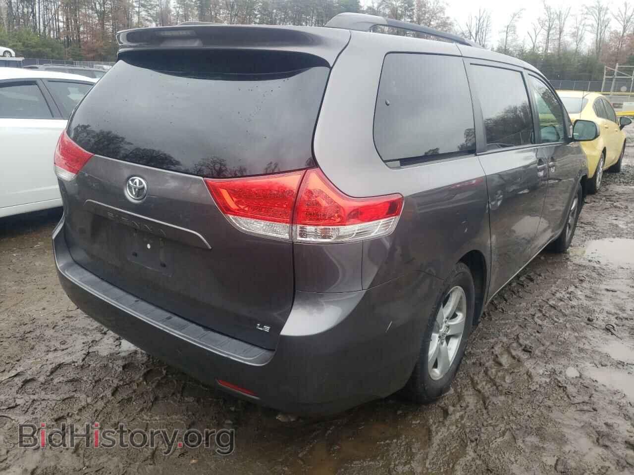 2012 TOYOTA SIENNA - VIN: 5TDKK3DC8CS203678 - Фото 4