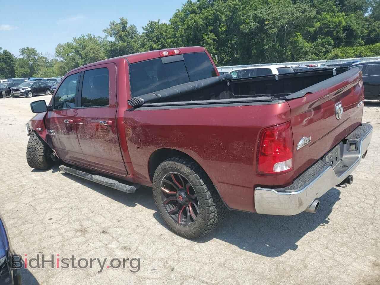 2015 RAM 1500 - VIN: 3C6RR7LT8FG709928 - Фото 2