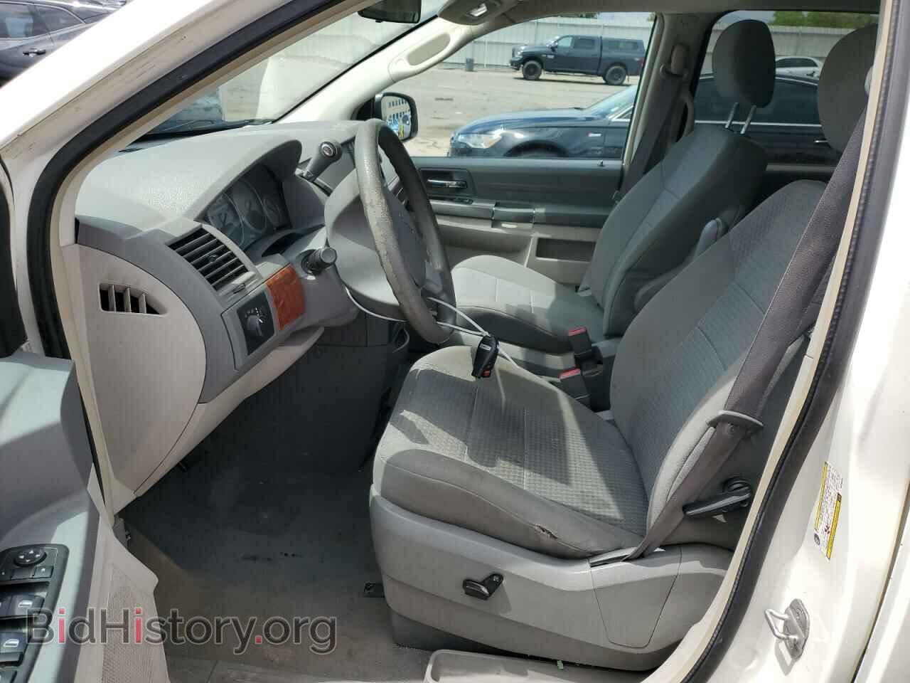 2008 CHRYSLER MINIVAN - VIN: 2A8HR44H88R799424 - Фото 7