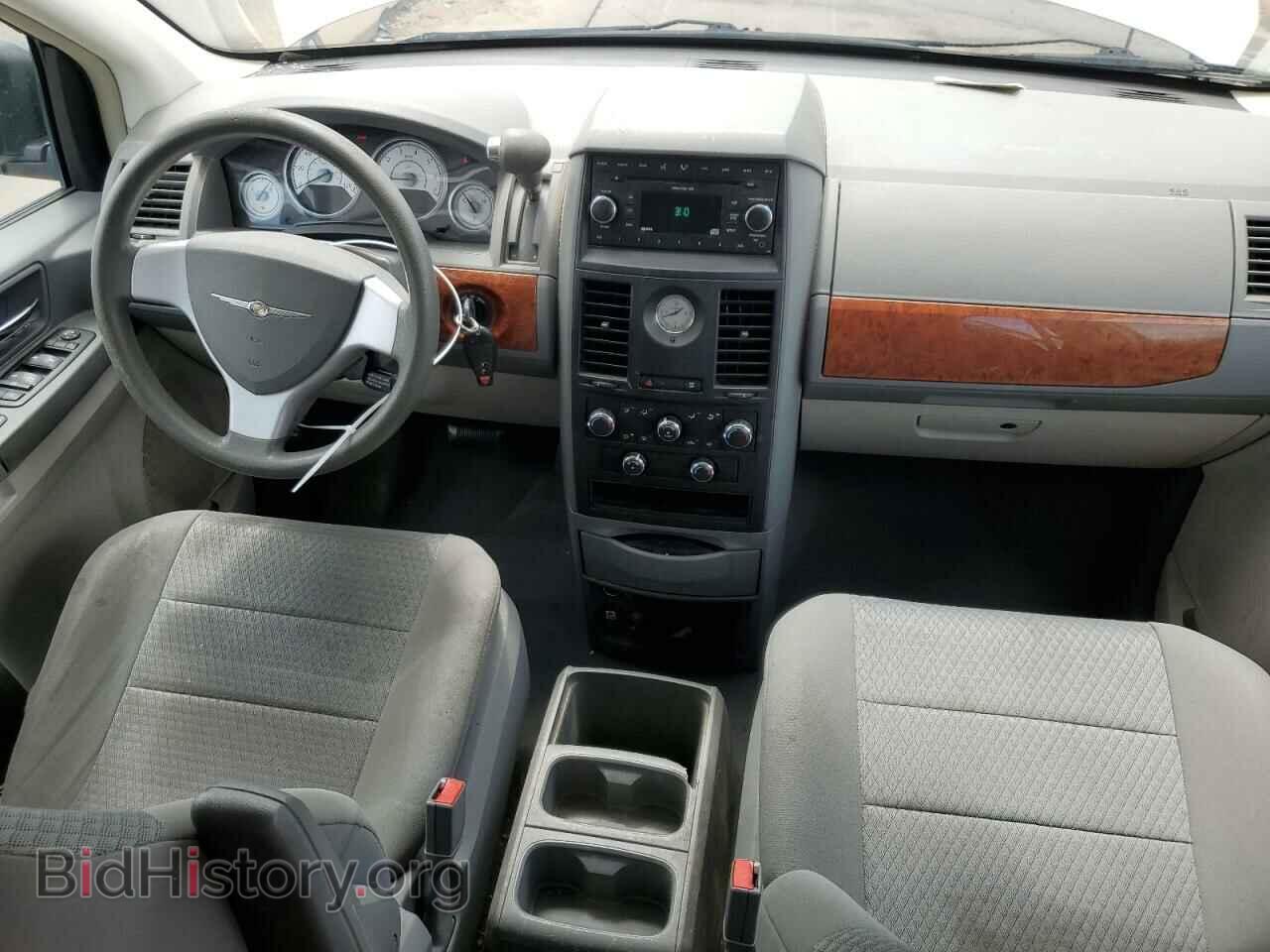 2008 CHRYSLER MINIVAN - VIN: 2A8HR44H88R799424 - Фото 8