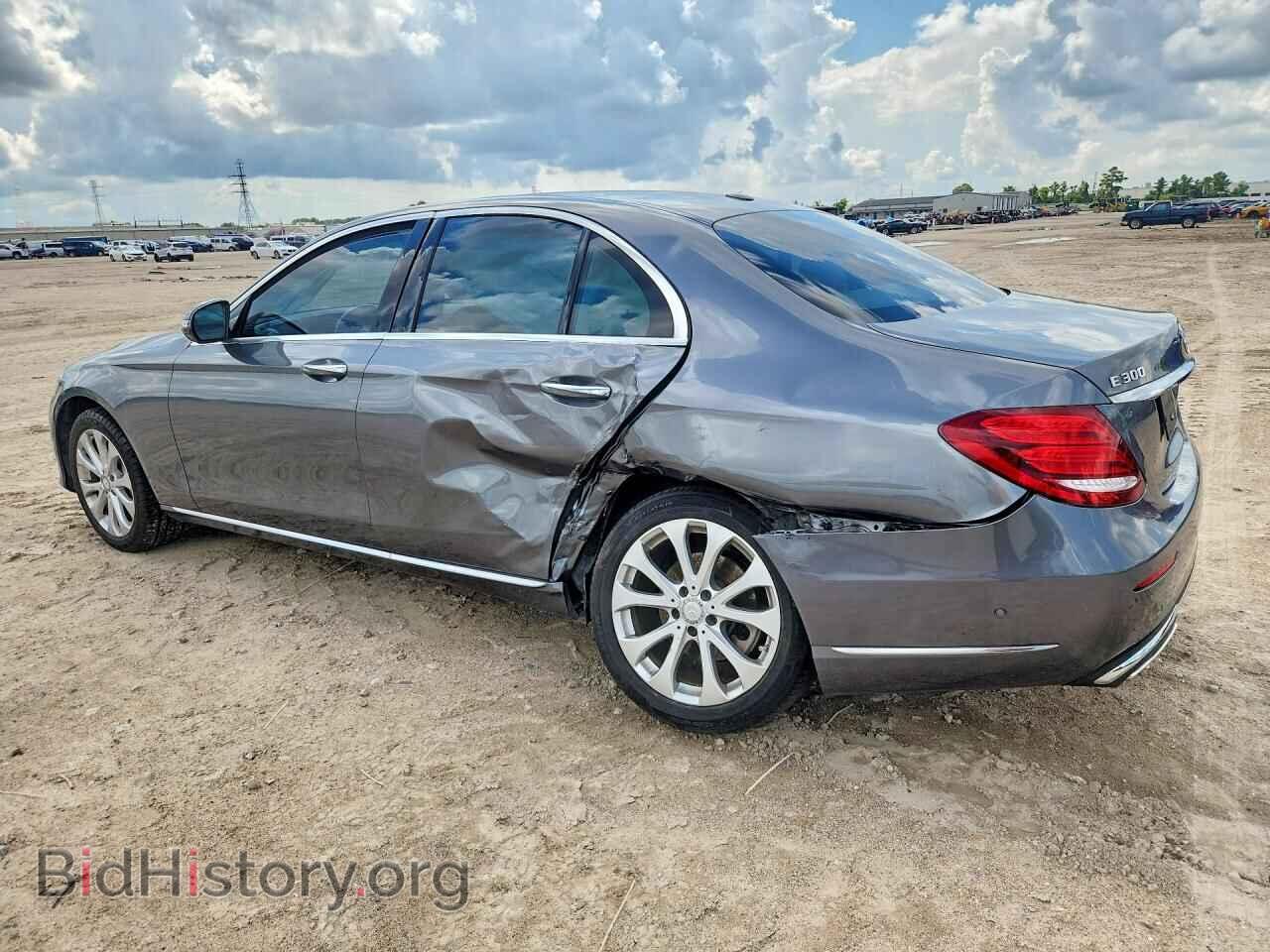2017 MERCEDES-BENZ E-CLASS - VIN: WDDZF4JB6HA175992 - Фото 2