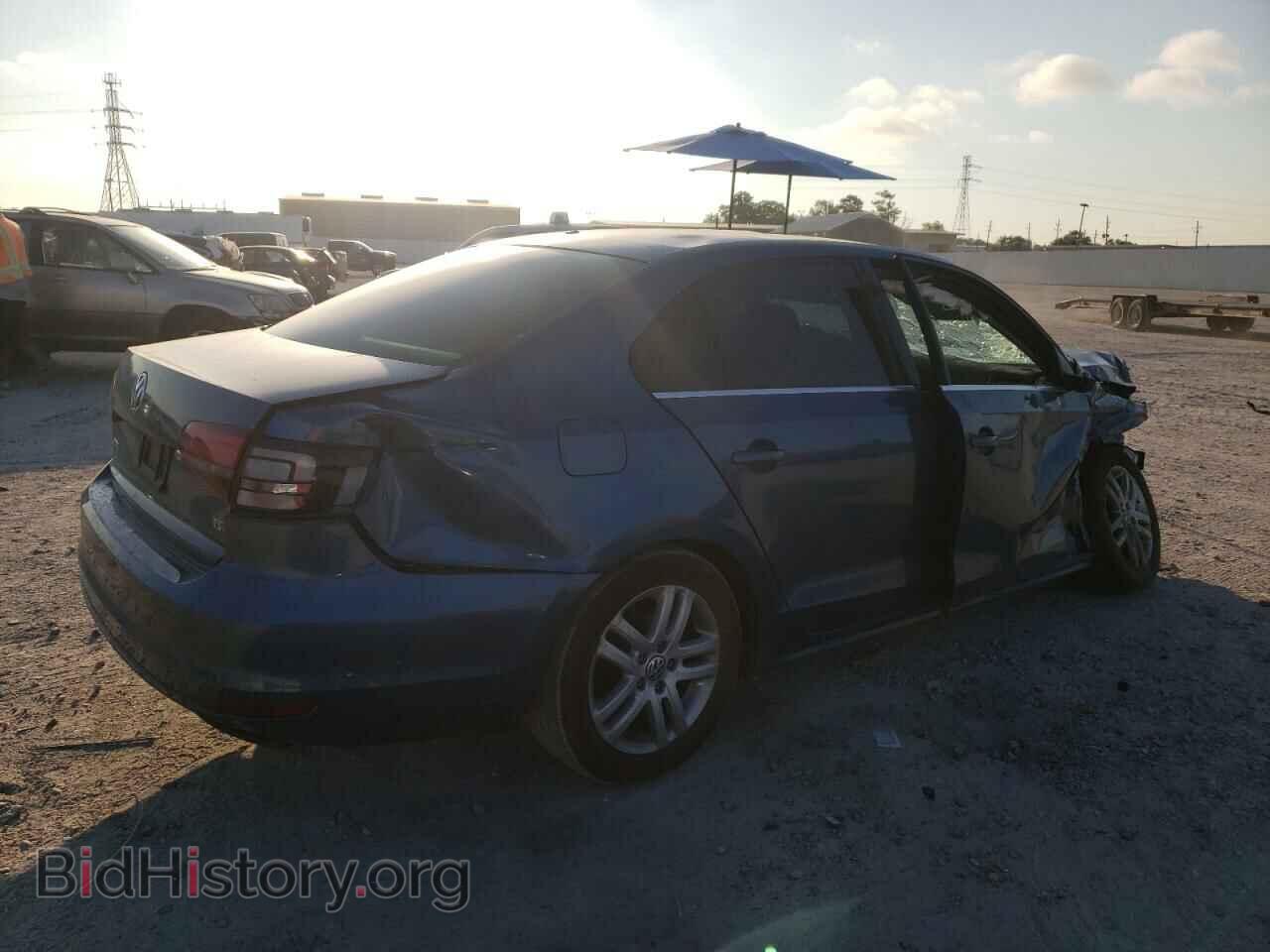 2017 VOLKSWAGEN JETTA - VIN: 3VW2B7AJ5HM373589 - Фото 3