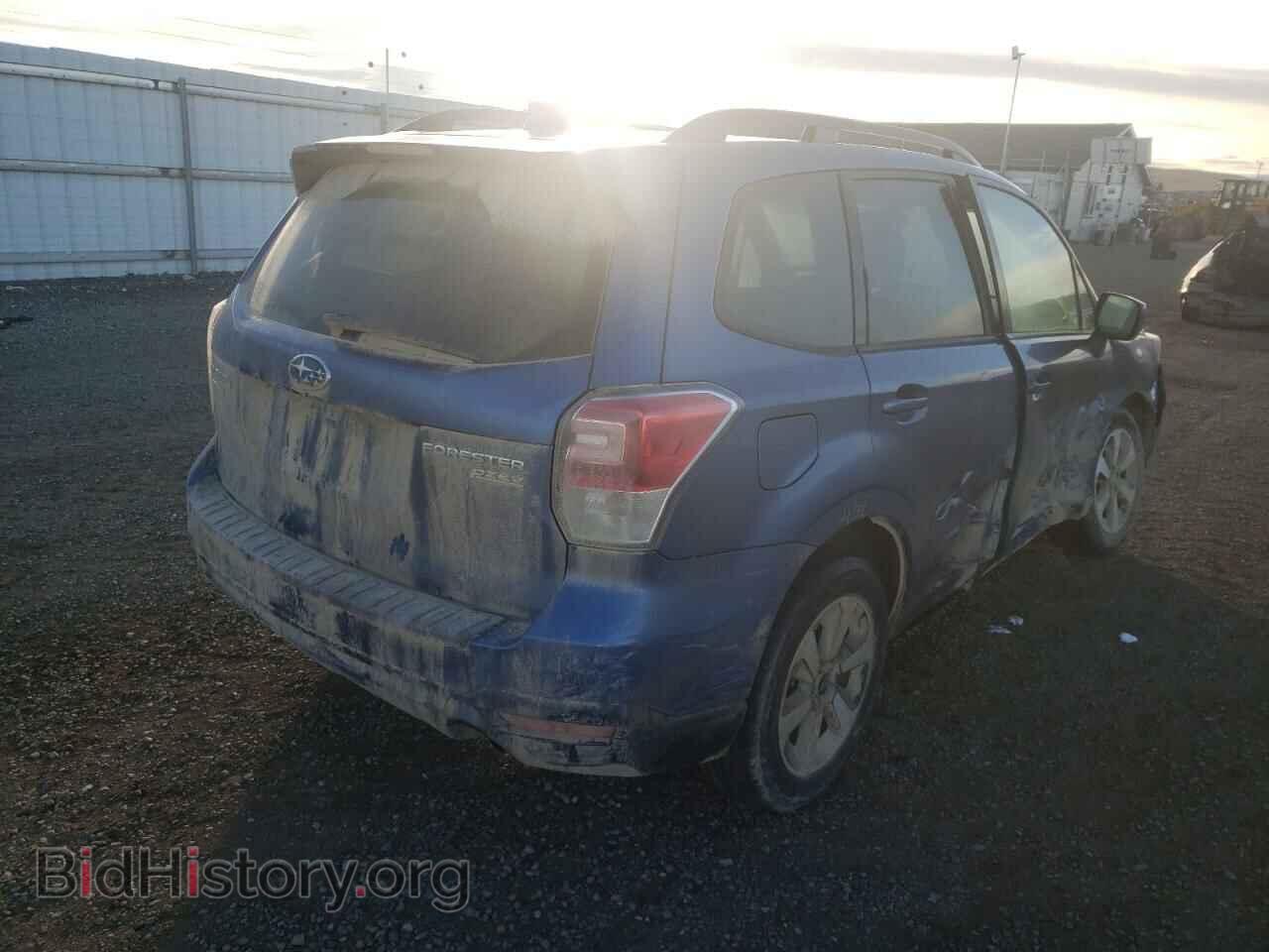 2017 SUBARU FORESTER - VIN: JF2SJAEC0HH546794 - Фото 4