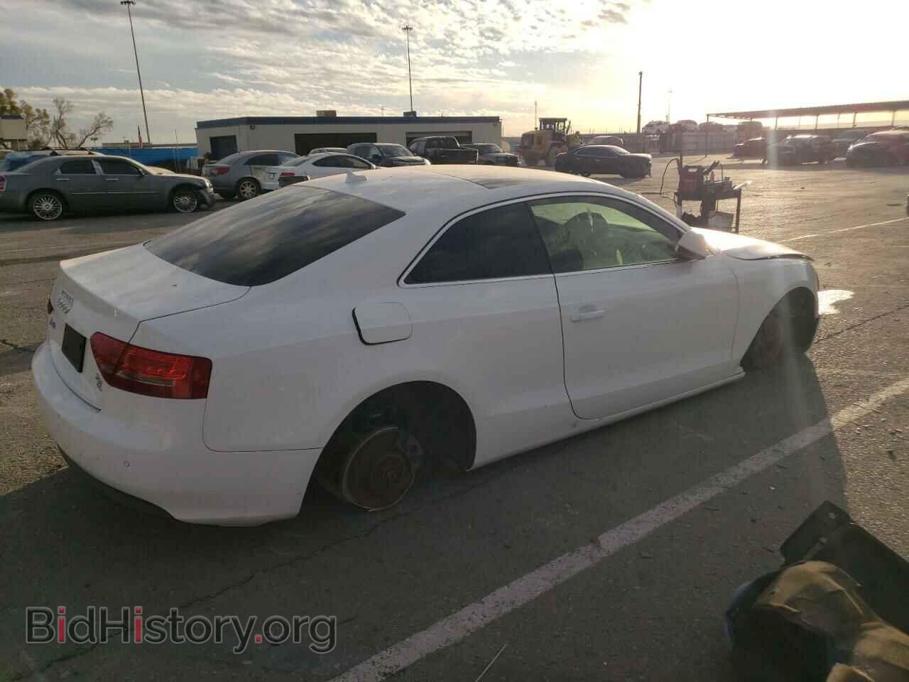 2011 AUDI A5 - VIN: WAULFAFR6BA036972 - Фото 3