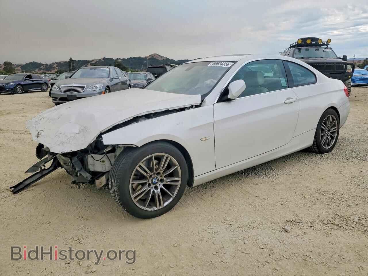 Photo WBAKE5C54BE574294 - BMW 3 SERIES 2011