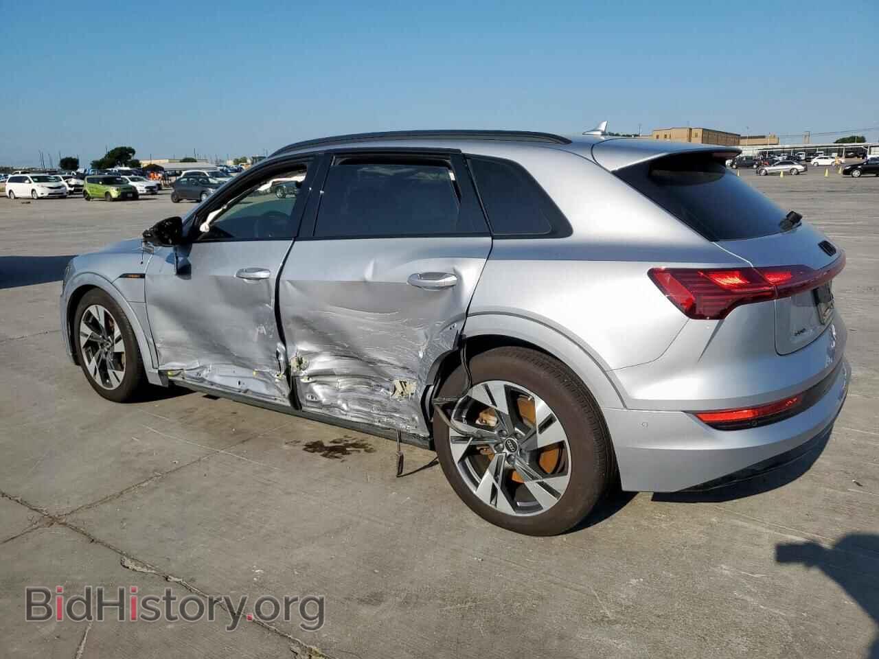 2022 AUDI E-TRON - VIN: WA1AAAGE1NB047049 - Фото 2