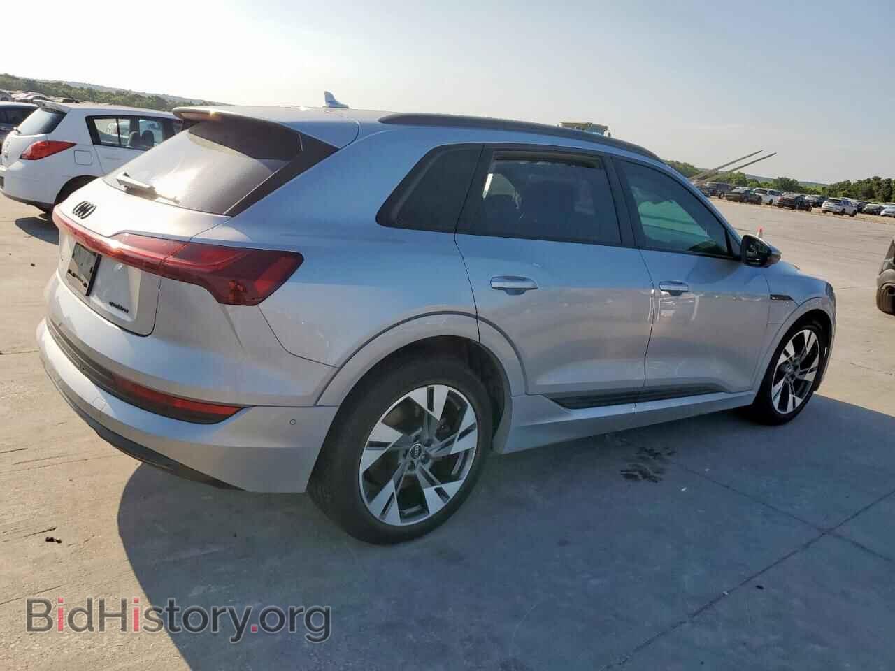 2022 AUDI E-TRON - VIN: WA1AAAGE1NB047049 - Фото 3