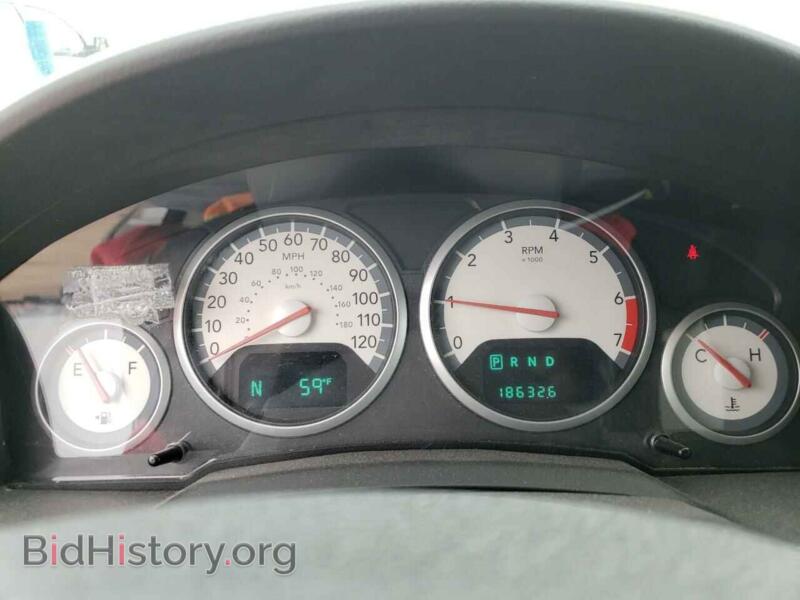 2010 Dodge CARAVAN (VIN 2D4RN5D16AR237661) — photo 9 of 13