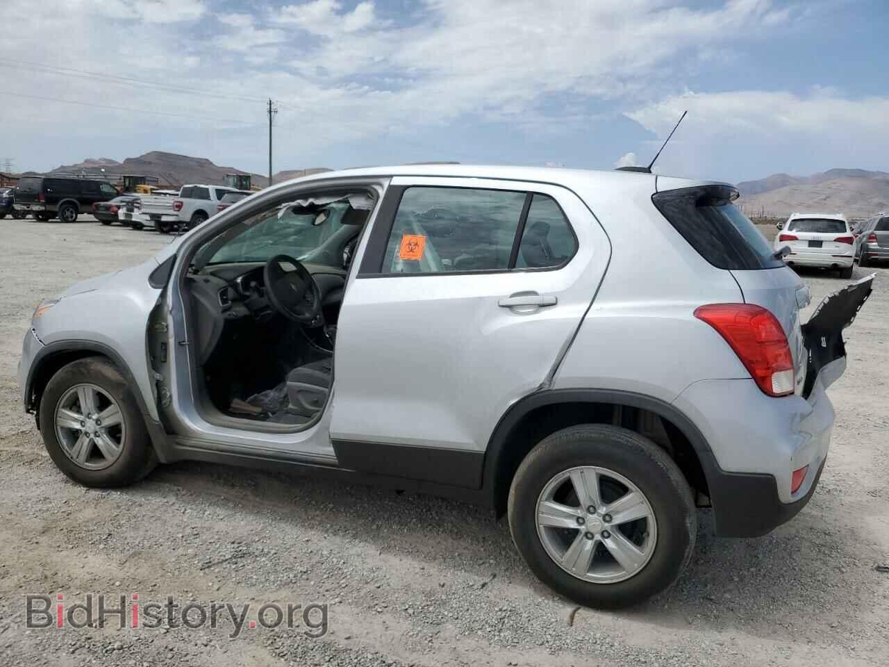 2019 CHEVROLET TRAX - VIN: 3GNCJKSB0KL351444 - Фото 2