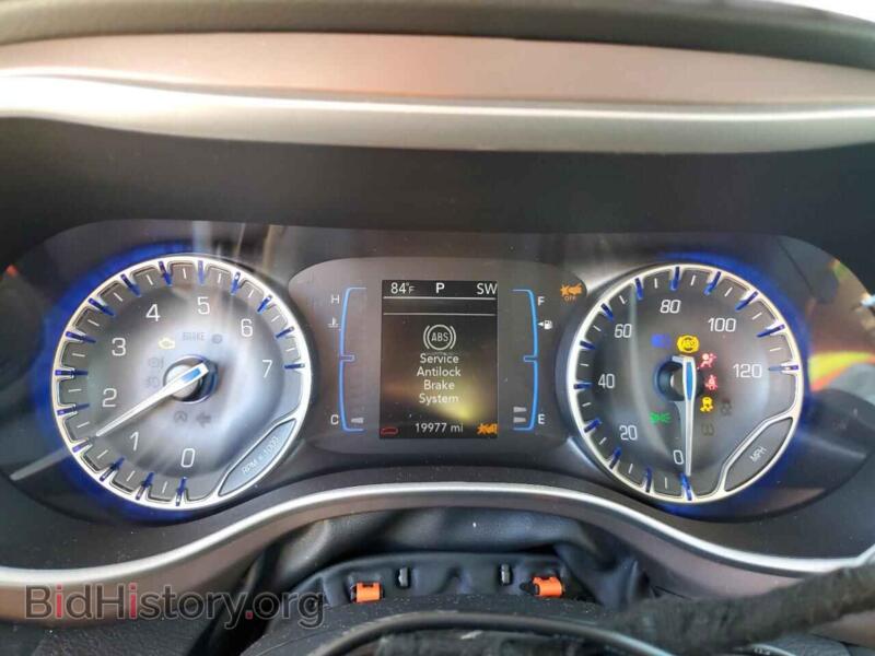 2023 Chrysler MINIVAN (VIN 2C4RC1CGXPR611554) — фото 9 из 13