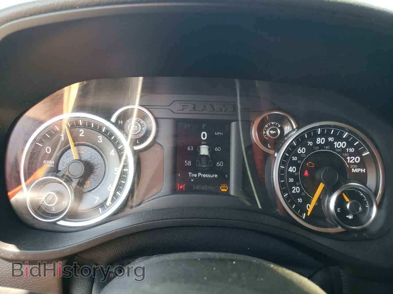 2019 RAM 1500 - VIN: 1C6RRECT3KN604042 - Фото 9
