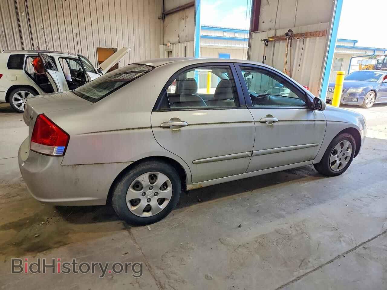2009 KIA SPECTRA - VIN: KNAFE221X95620557 - Фото 3