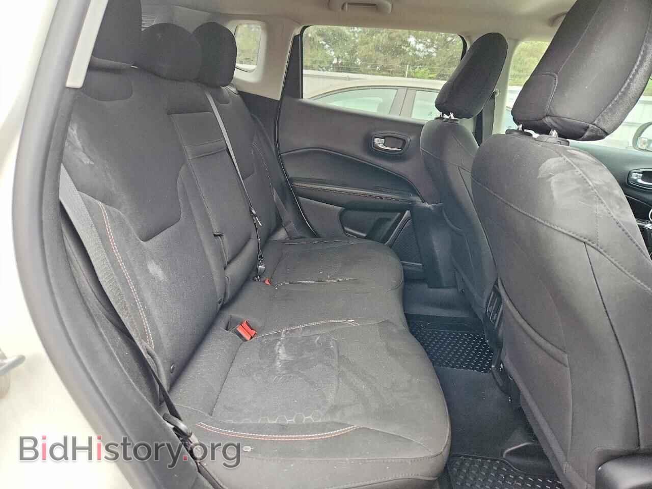 2018 JEEP COMPASS - VIN: 3C4NJDAB2JT399993 - Photo 11
