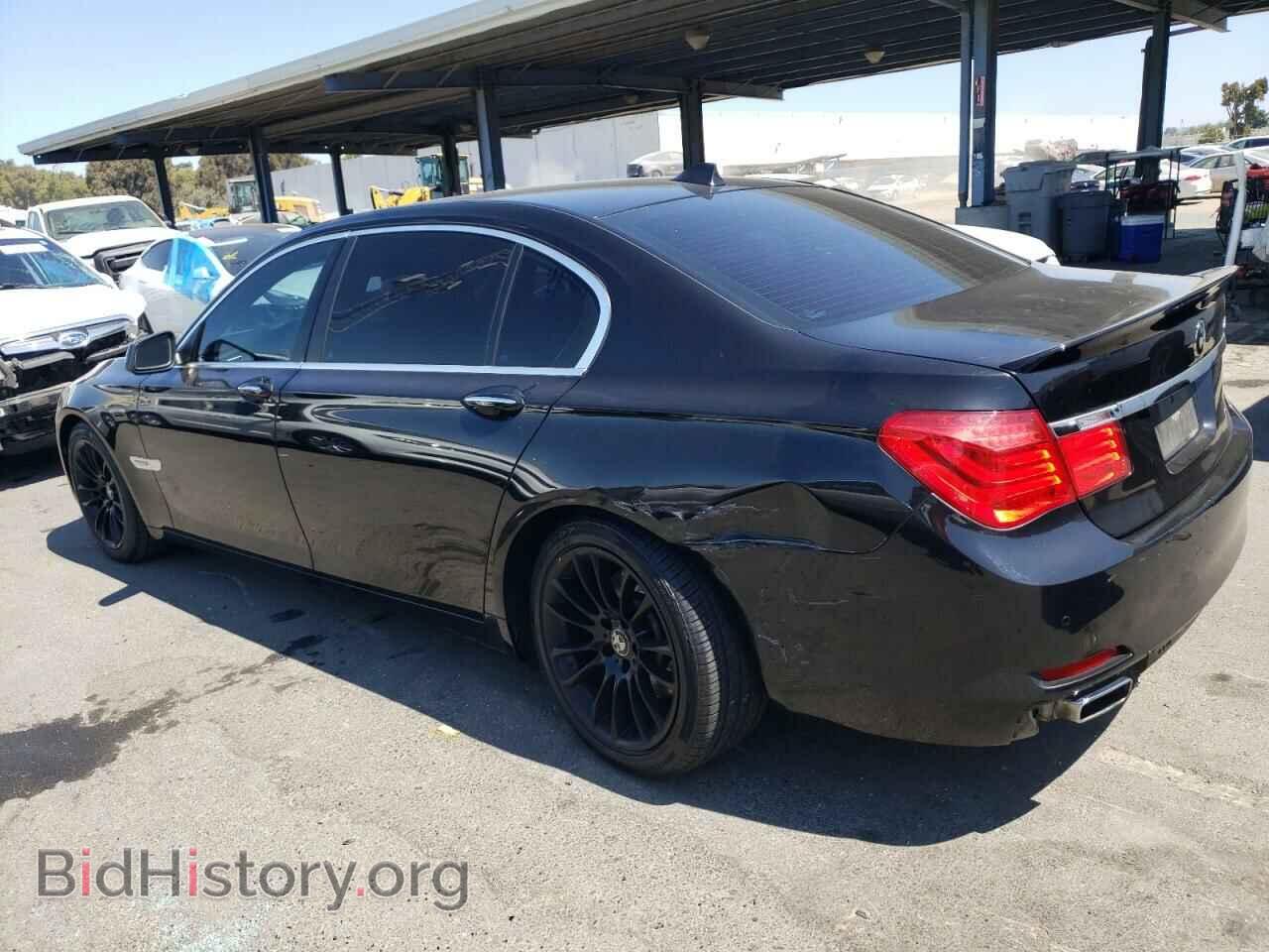 2012 BMW 7 SERIES - VIN: WBAKB4C55CC575972 - Фото 2
