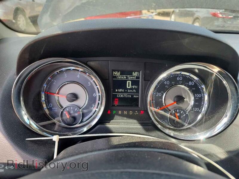 2016 Chrysler MINIVAN (VIN 2C4RC1BG4GR177309) — photo 9 of 14