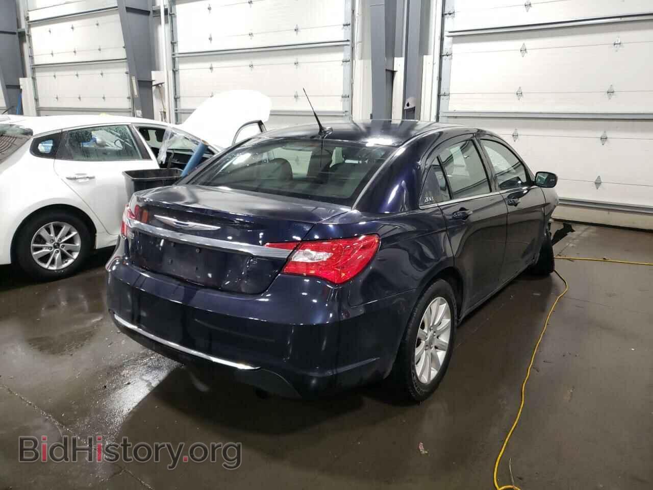 2011 CHRYSLER 200 - VIN: 1C3BC1FB7BN512816 - Фото 4