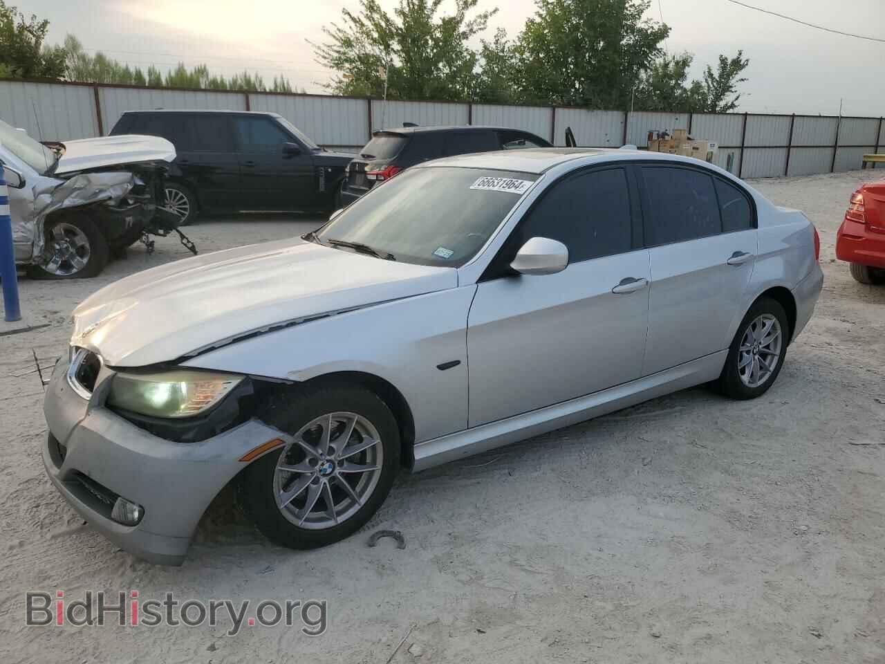 Photo WBAPH7G55ANM48706 - BMW 3 SERIES 2010