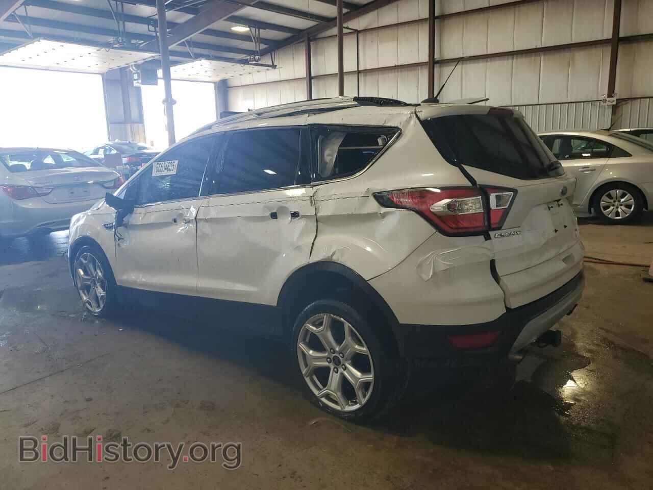 2017 FORD ESCAPE - VIN: 1FMCU9J92HUB34933 - Фото 2