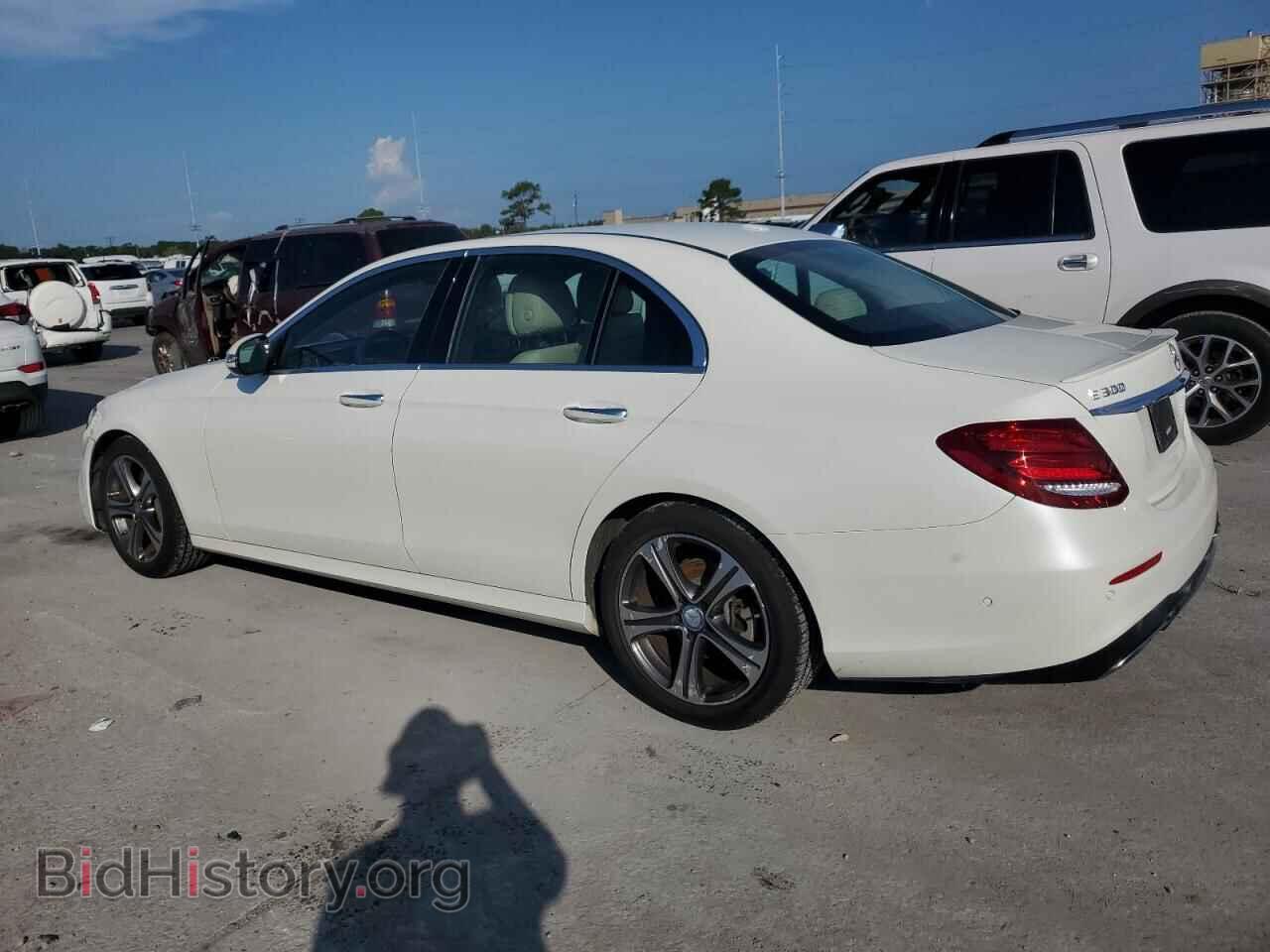 2017 MERCEDES-BENZ E-CLASS - VIN: WDDZF4JB9HA152304 - Фото 2