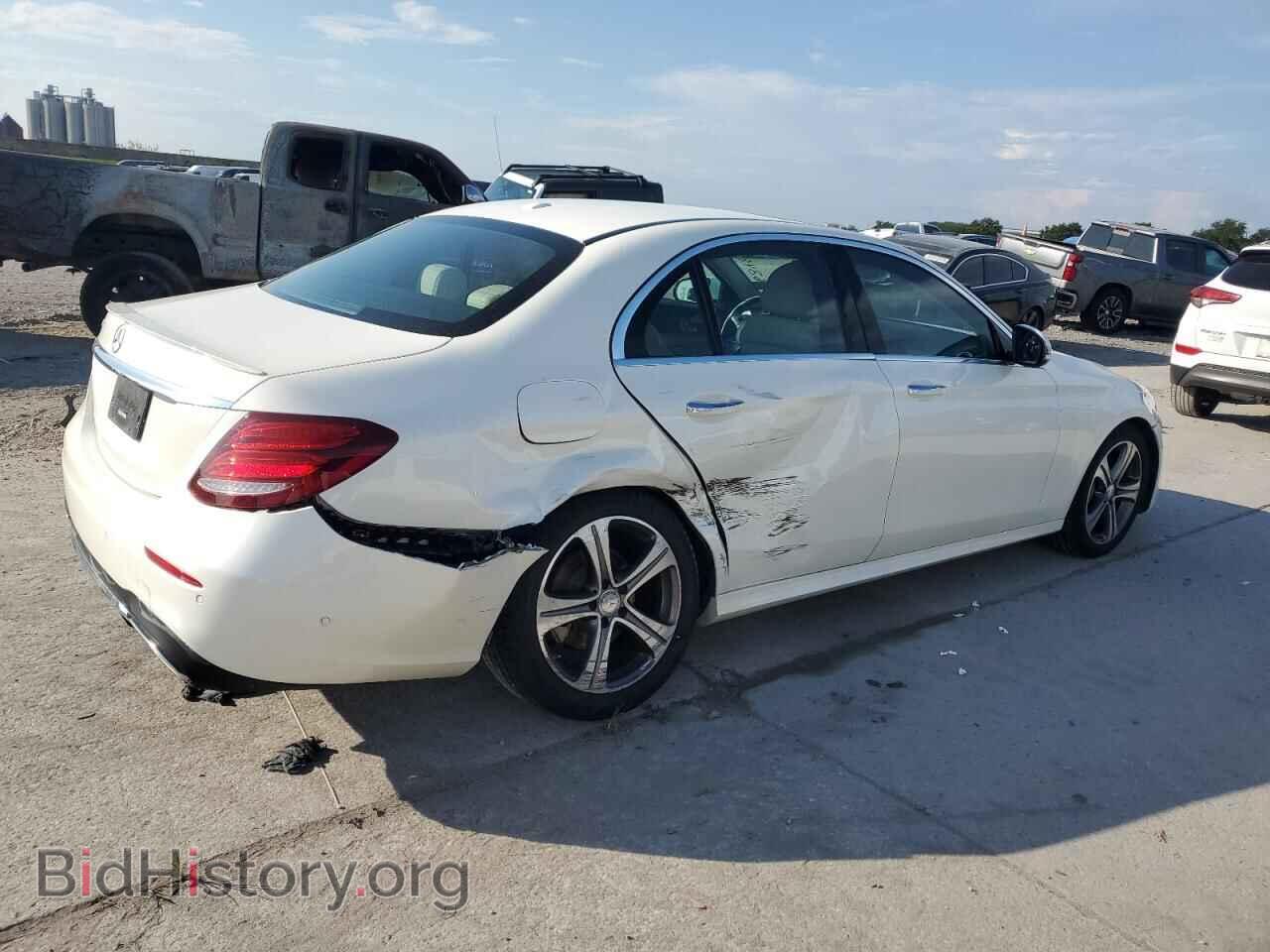 2017 MERCEDES-BENZ E-CLASS - VIN: WDDZF4JB9HA152304 - Фото 3