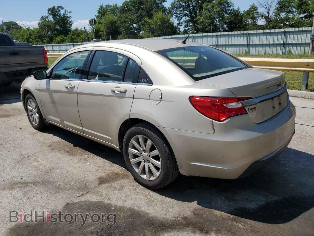 2013 CHRYSLER 200 - VIN: 1C3CCBBB5DN649949 - Photo 2