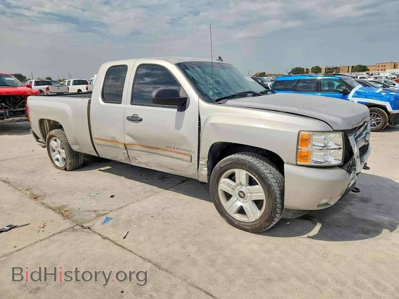 2007 CHEVROLET SILVERADO - VIN: 2GCEC19J771719355 - Фото 4