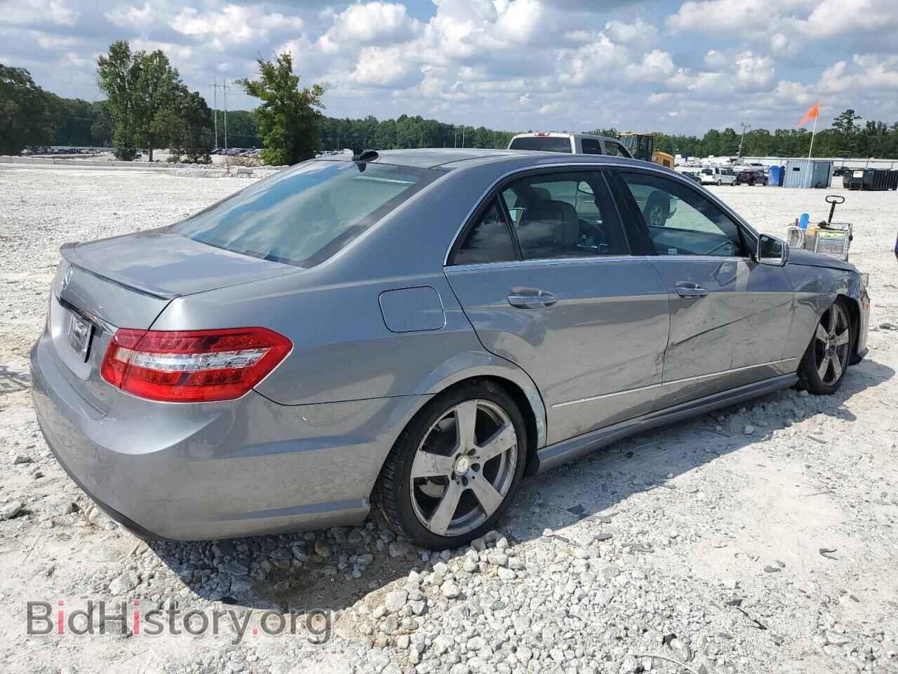2011 MERCEDES-BENZ E-CLASS - VIN: WDDHF5GB7BA273574 - Фото 3