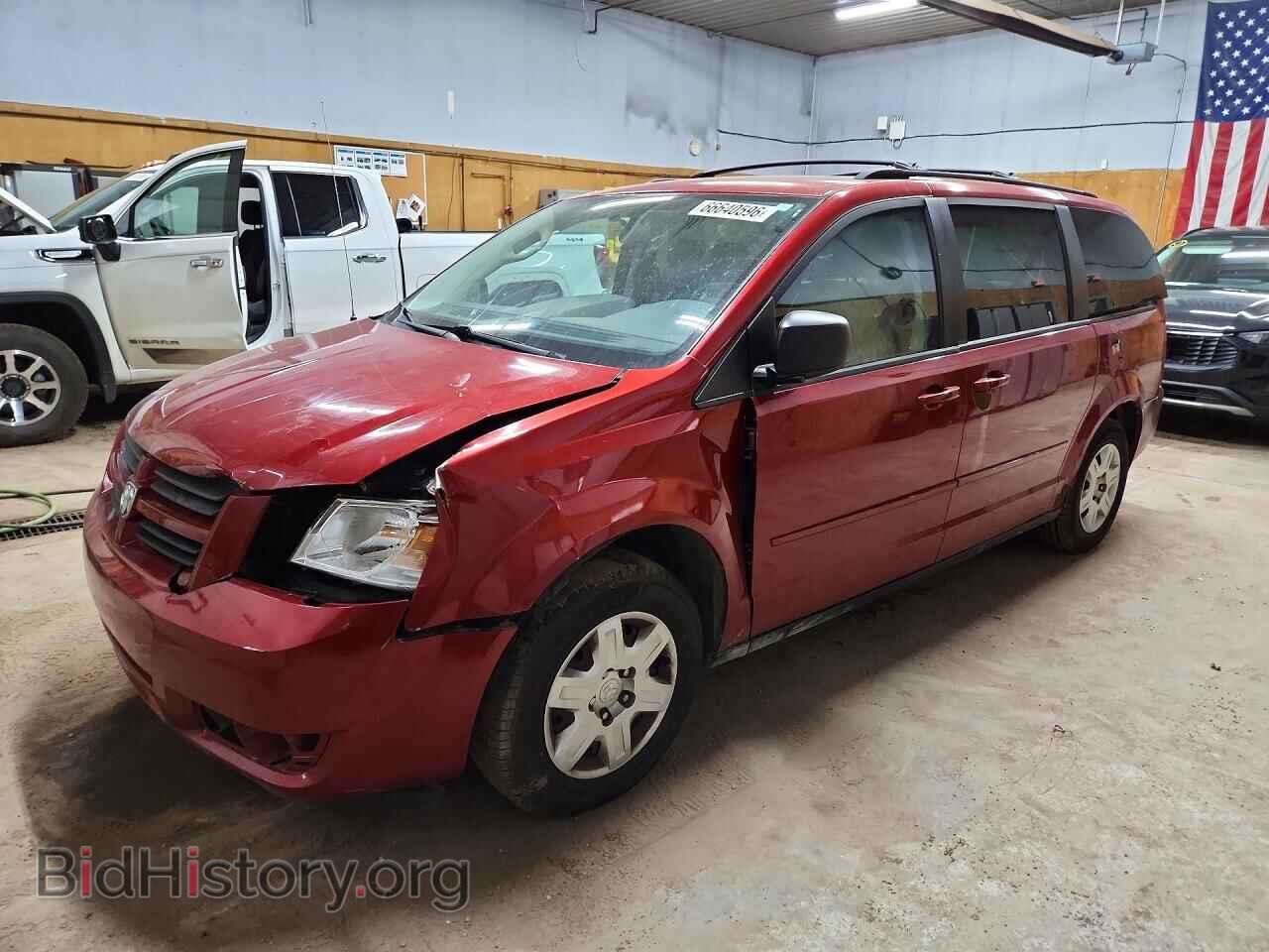 Photo 2D4RN4DE2AR156962 - DODGE CARAVAN 2010