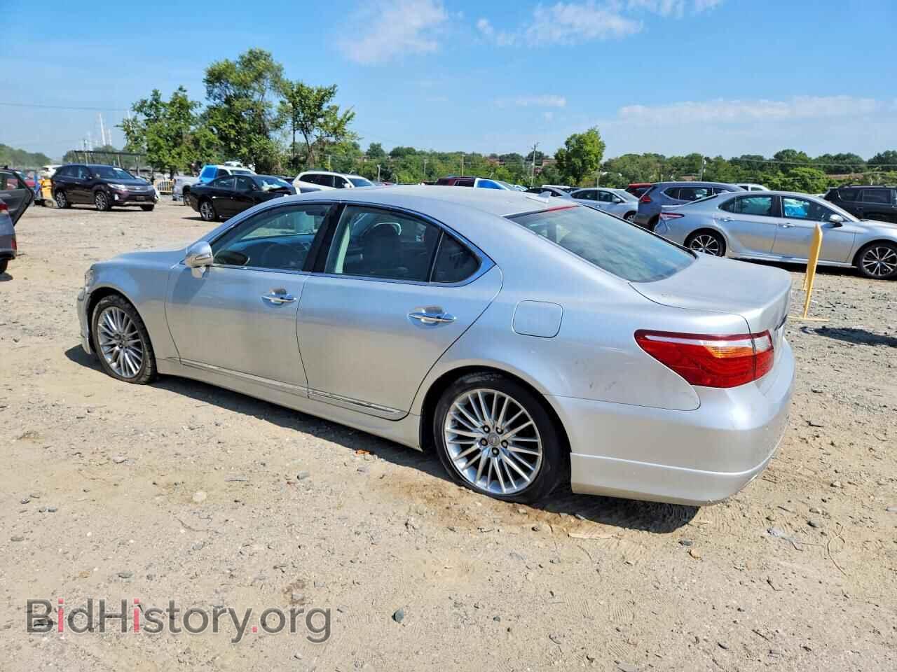2011 LEXUS LS460 - VIN: JTHBL5EF2B5102897 - Photo 2