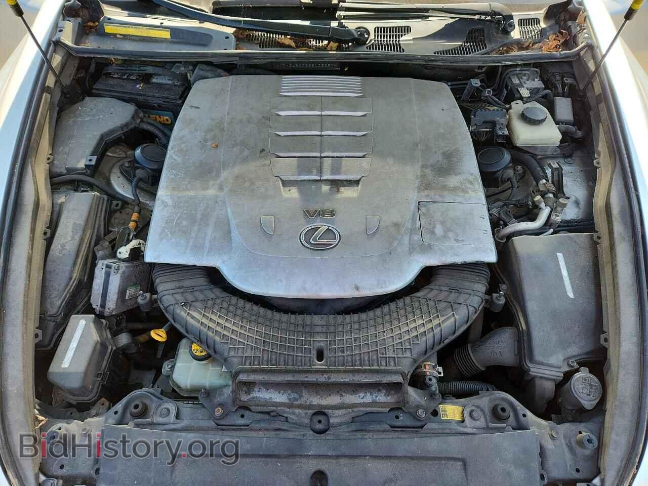 2011 LEXUS LS460 - VIN: JTHBL5EF2B5102897 - Photo 11