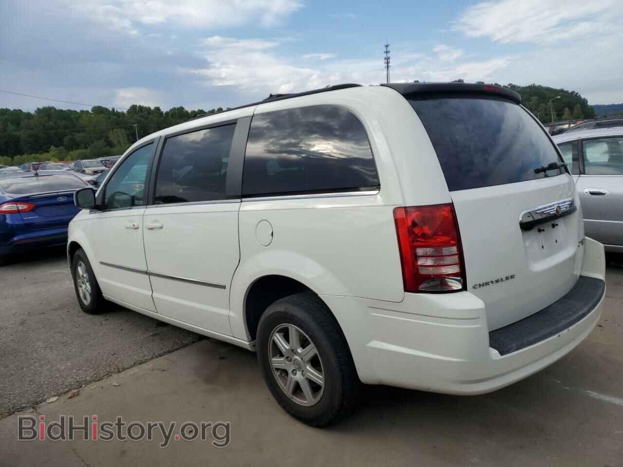 2010 CHRYSLER MINIVAN - VIN: 2A4RR8D18AR320604 - Photo 2