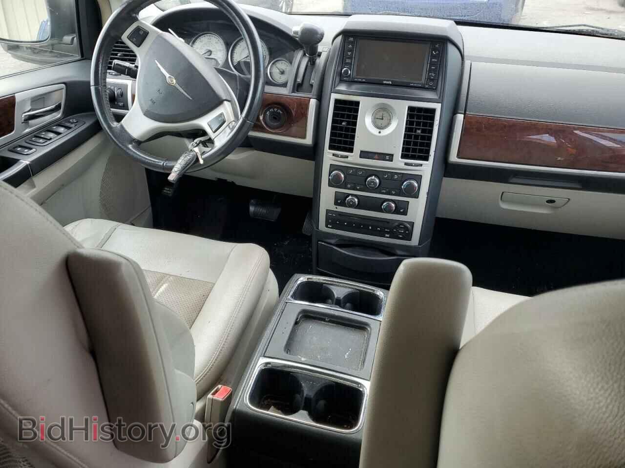 2010 CHRYSLER MINIVAN - VIN: 2A4RR8D18AR320604 - Photo 8