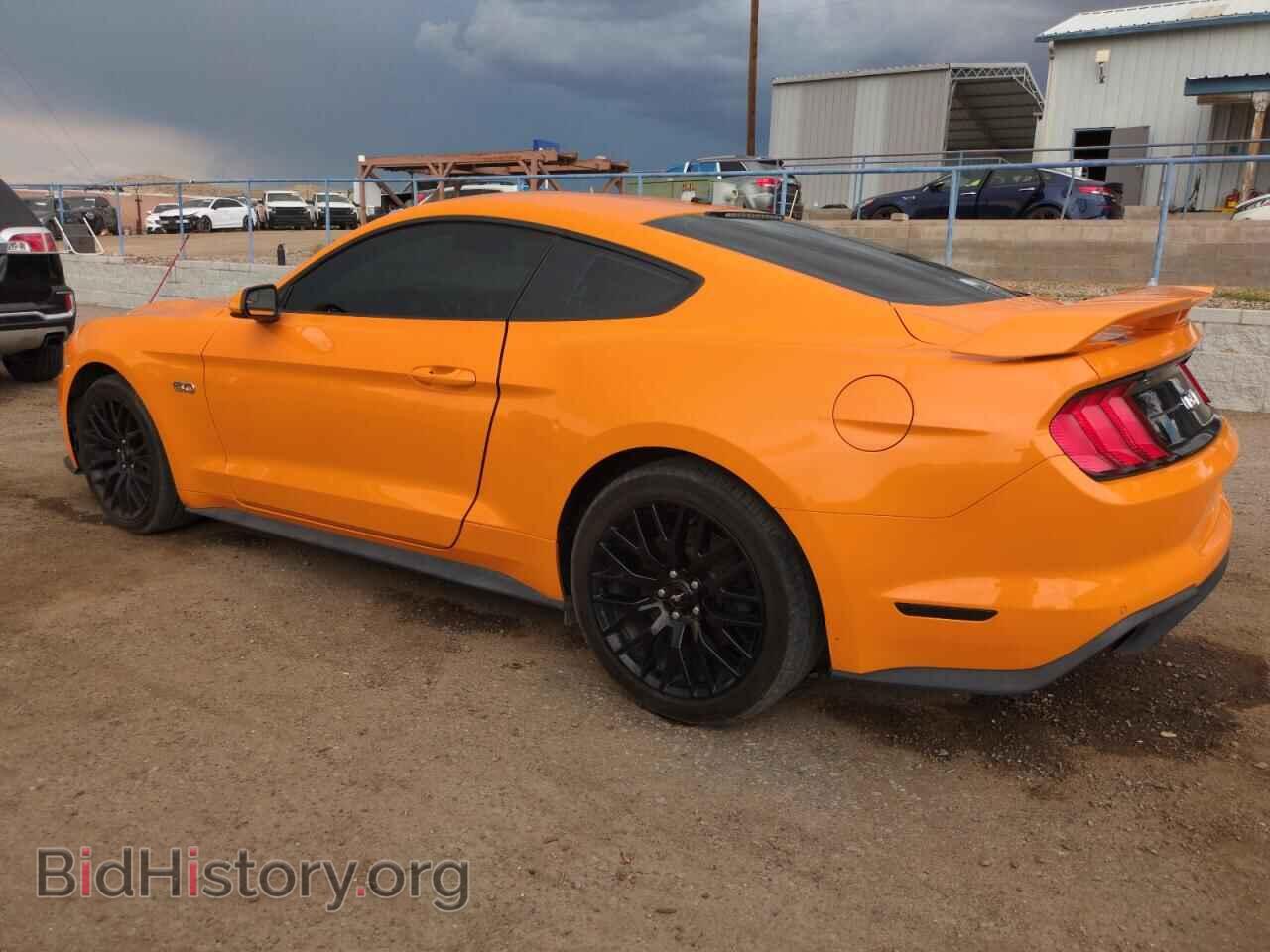 2019 FORD MUSTANG - VIN: 1FA6P8CF2K5112430 - Фото 2