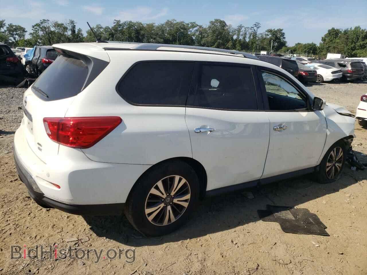 2017 NISSAN PATHFINDER - VIN: 5N1DR2MM2HC657825 - Фото 3