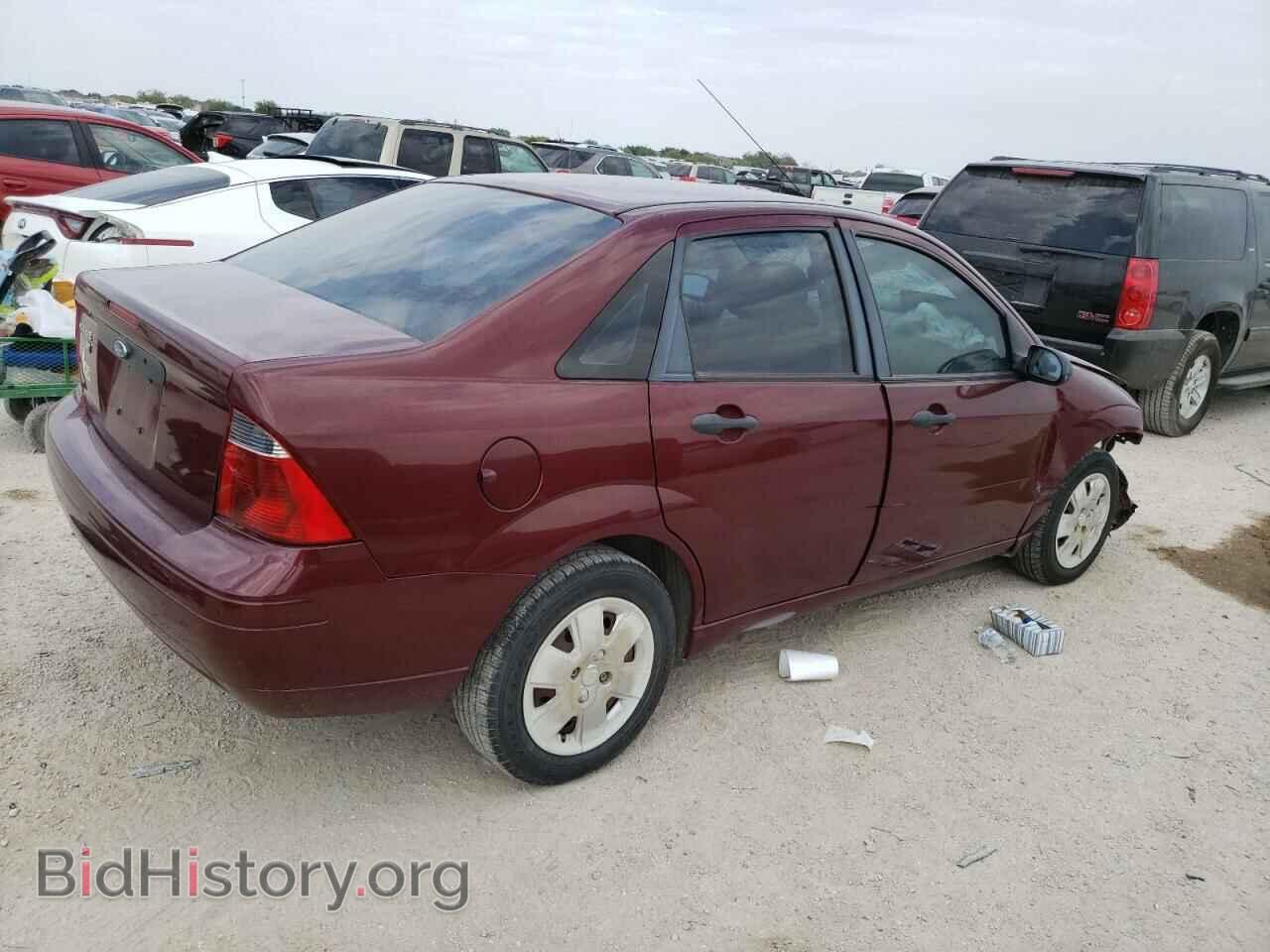 2007 FORD FOCUS - VIN: 1FAFP34N97W307404 - Фото 3