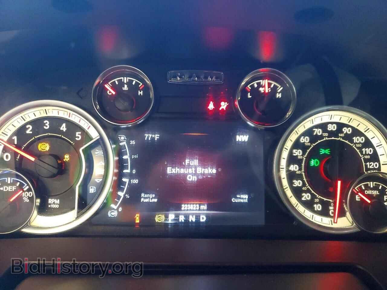 2017 RAM 2500 - VIN: 3C6UR5NL9HG738076 - Photo 9