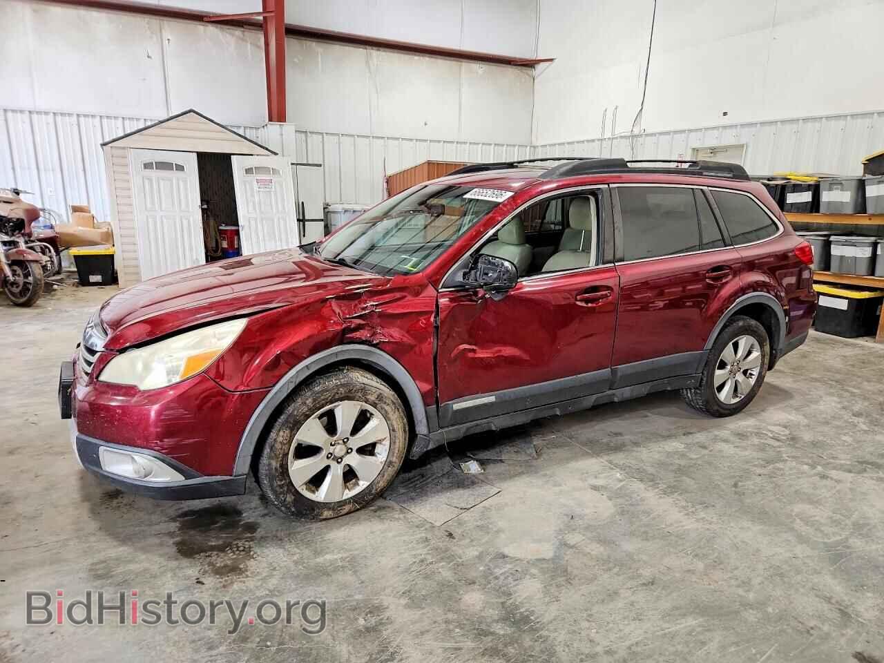 Photo 4S4BRDKC5B2372840 - SUBARU OUTBACK 2011
