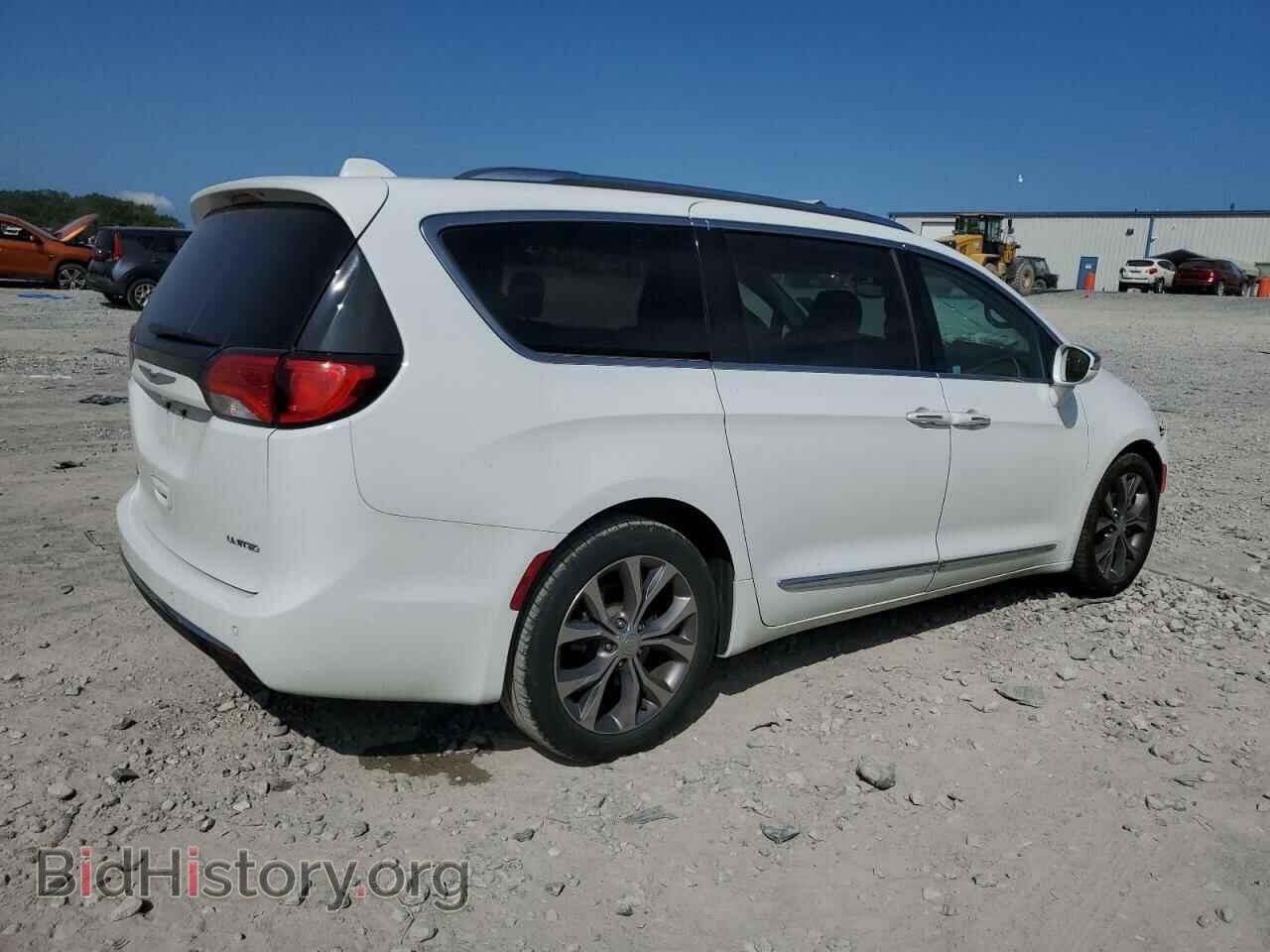 2019 CHRYSLER PACIFICA - VIN: 2C4RC1GG0KR532221 - Photo 3