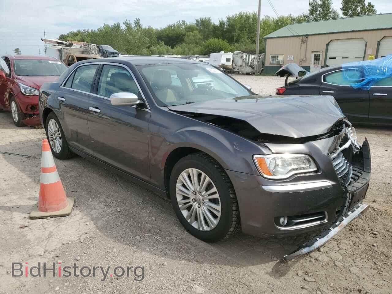 2013 CHRYSLER 300 - VIN: 2C3CCAST7DH589880 - Фото 4