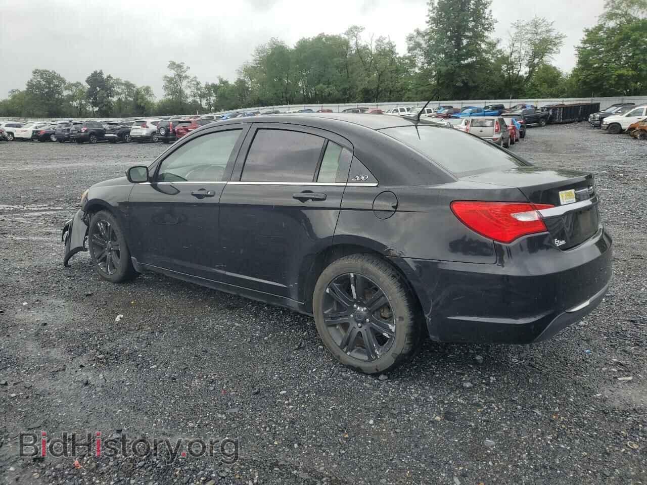 2013 CHRYSLER 200 - VIN: 1C3CCBAB2DN669724 - Фото 2
