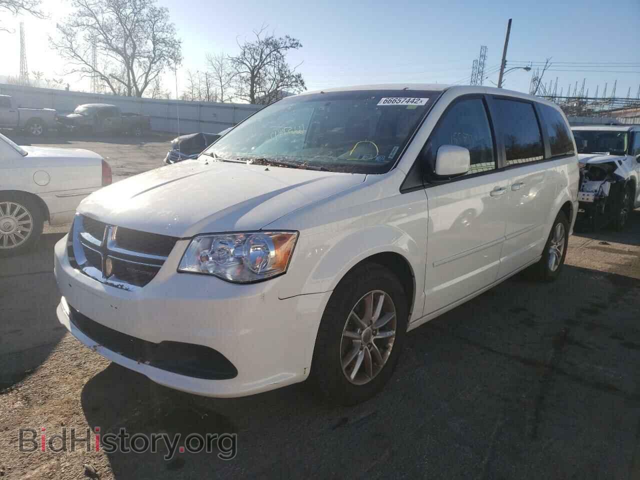 2013 DODGE CARAVAN - VIN: 2C4RDGCG1DR688132 - Фото 2