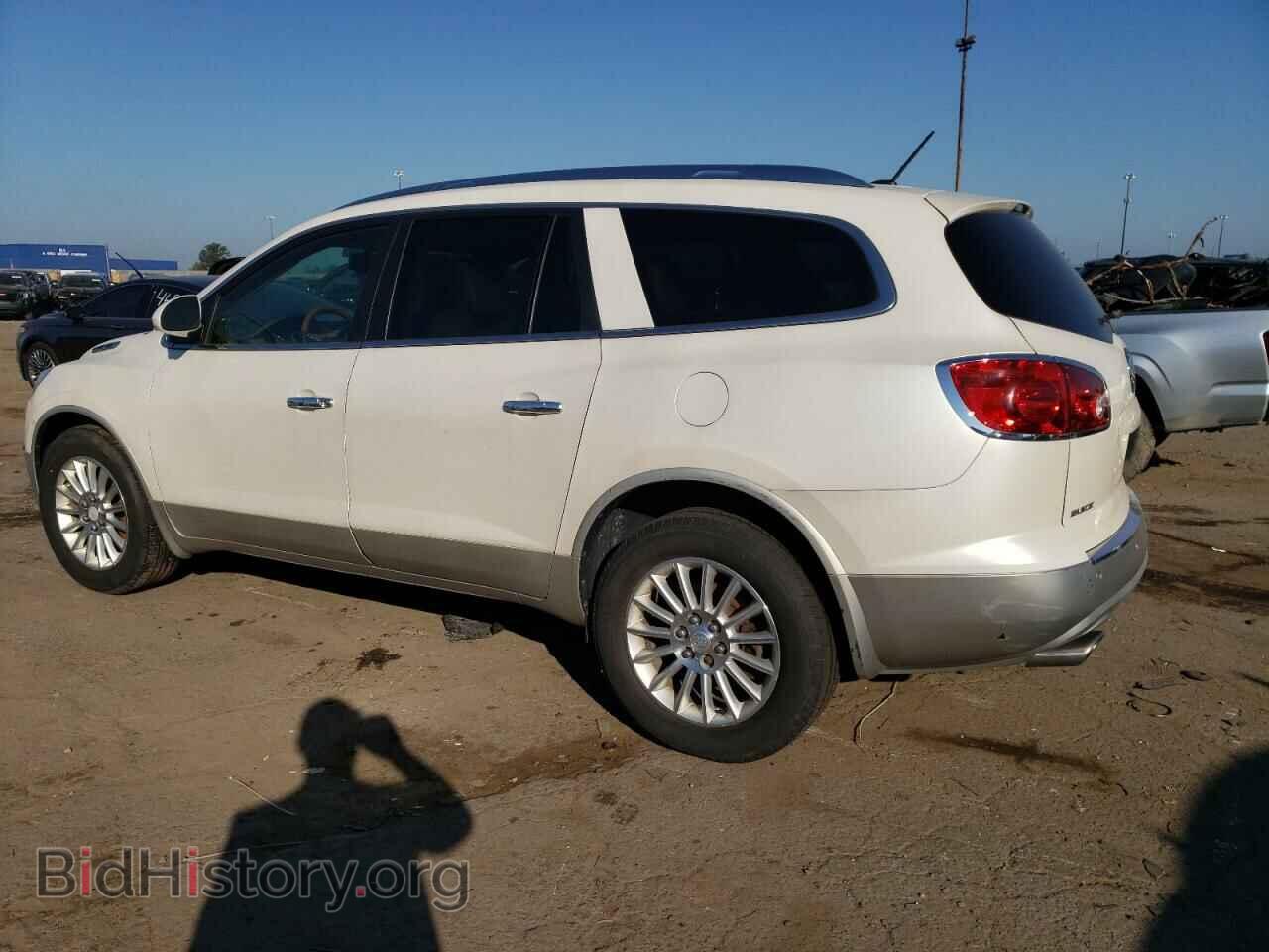 2012 BUICK ENCLAVE - VIN: 5GAKRCED7CJ359440 - Photo 2