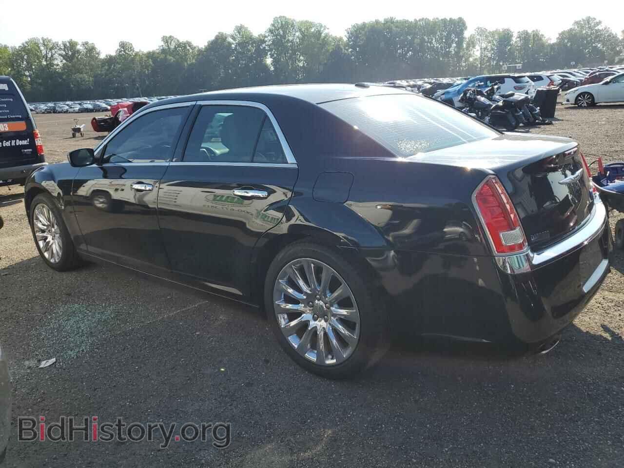 2014 CHRYSLER 300 - VIN: 2C3CCAAGXEH328751 - Фото 2