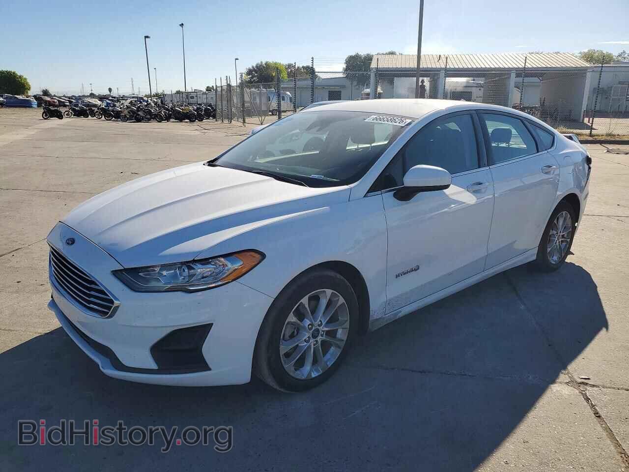 Photo 3FA6P0LU1KR284459 - FORD FUSION 2019