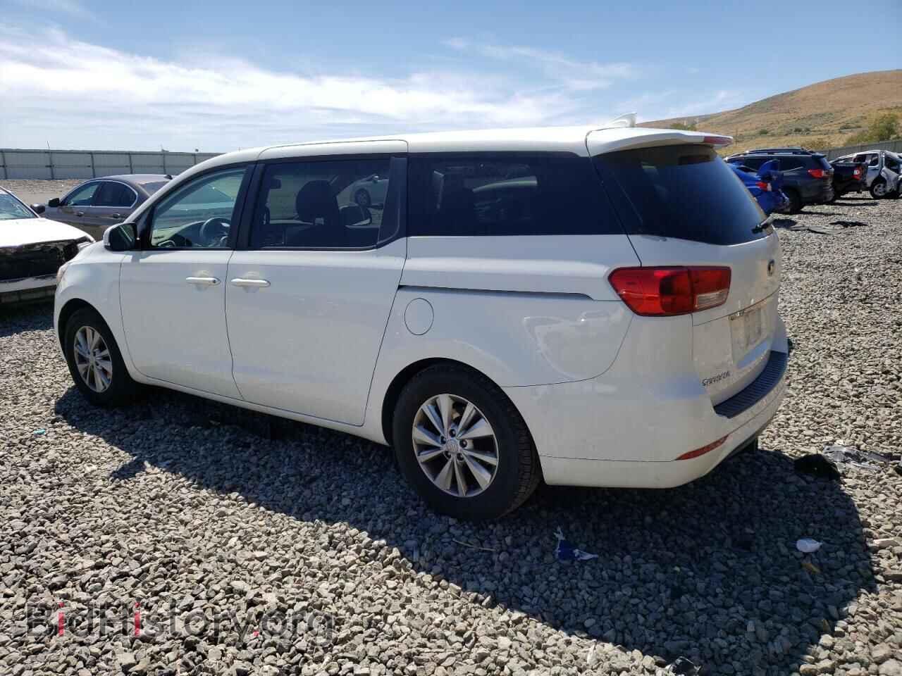 2017 KIA All Models - VIN: KNDMB5C11H6233570 - Фото 2