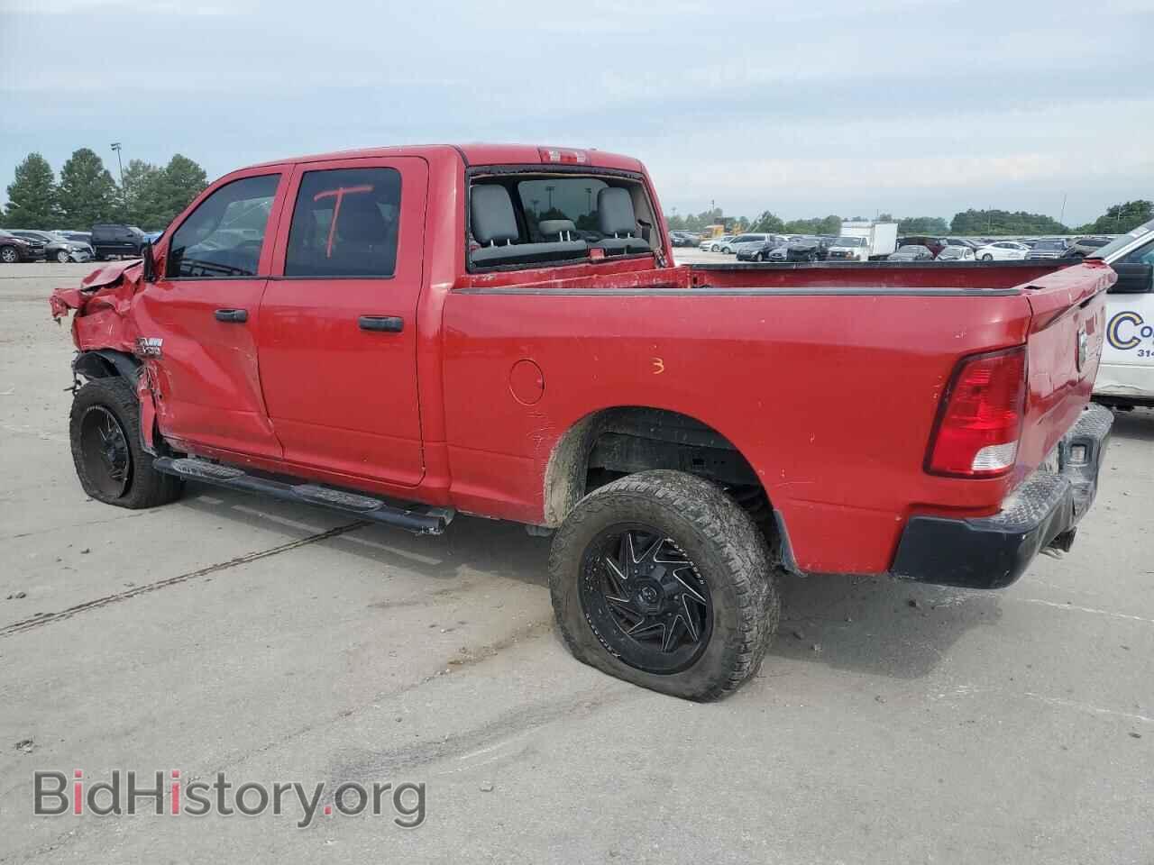 2018 RAM All Models - VIN: 3C6UR5CL5JG379429 - Photo 2