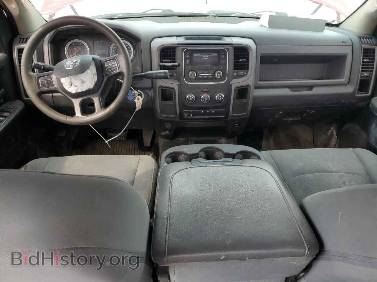 2018 RAM All Models - VIN: 3C6UR5CL5JG379429 - Photo 8